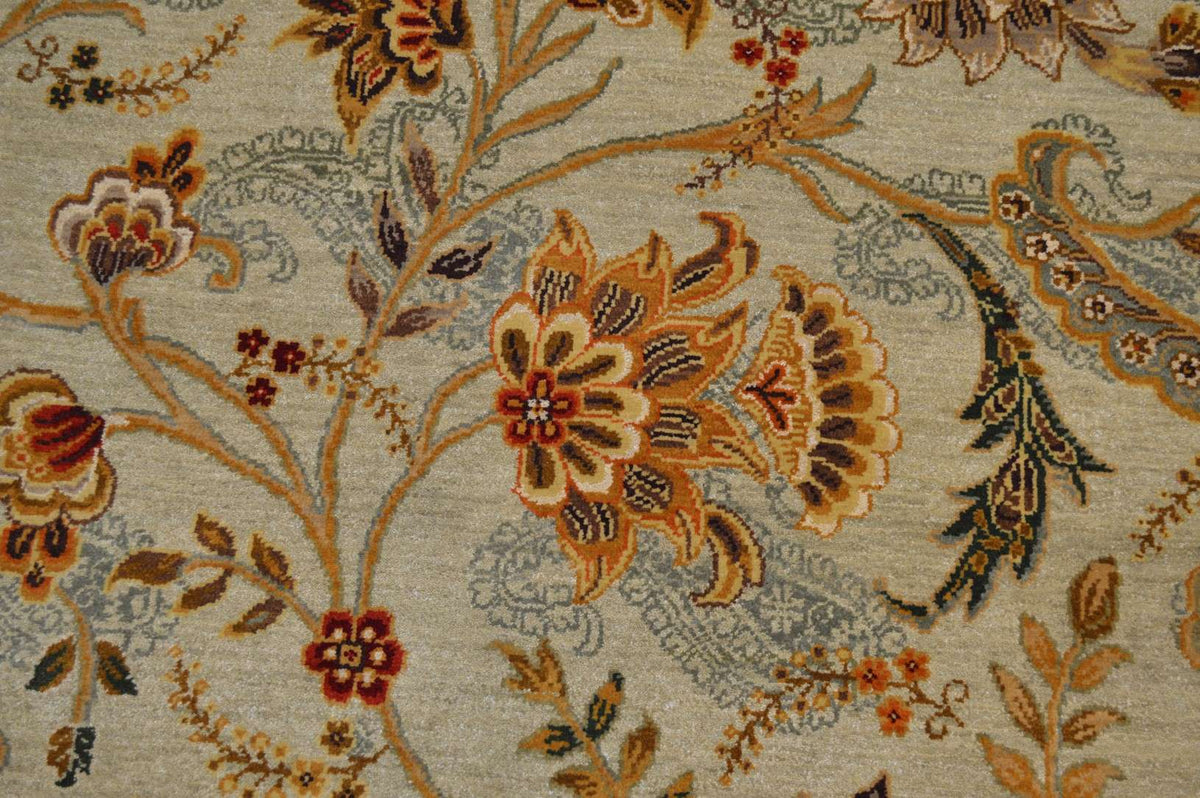 8' 1" x 9' 9" India Sultanabad Rug image 7