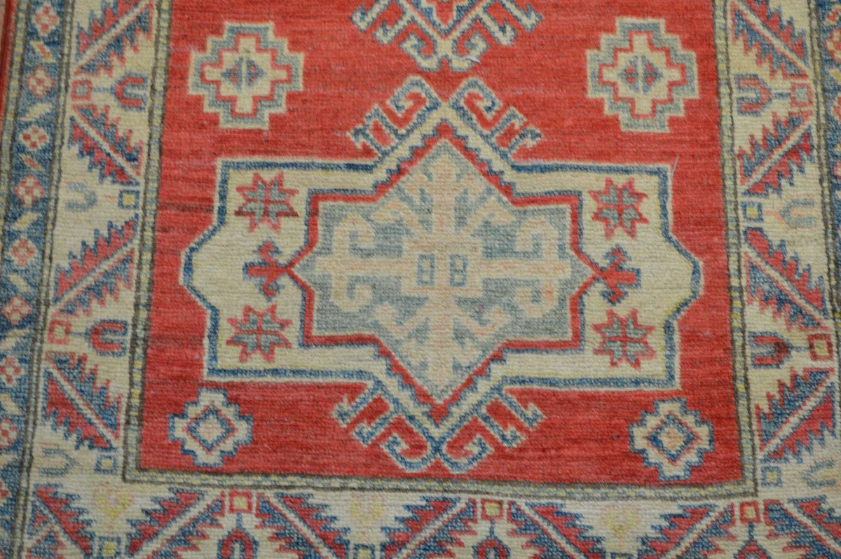 2' 7" x 9' 8" Pakistan Kazak Runner image 6