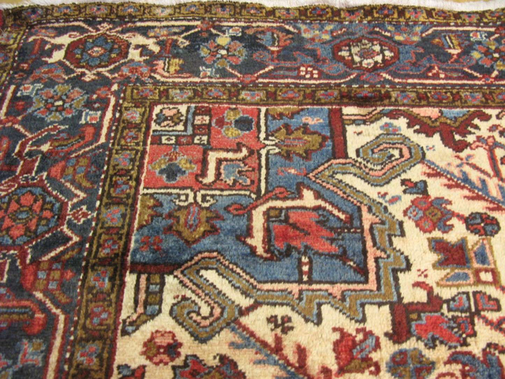 7' 1" x 10' 0" Persian Heriz Rug image 4