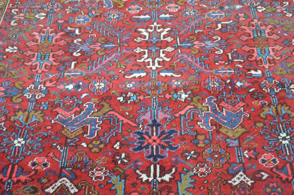8' 0" x 10' 8" Persian Heriz Rug image 3