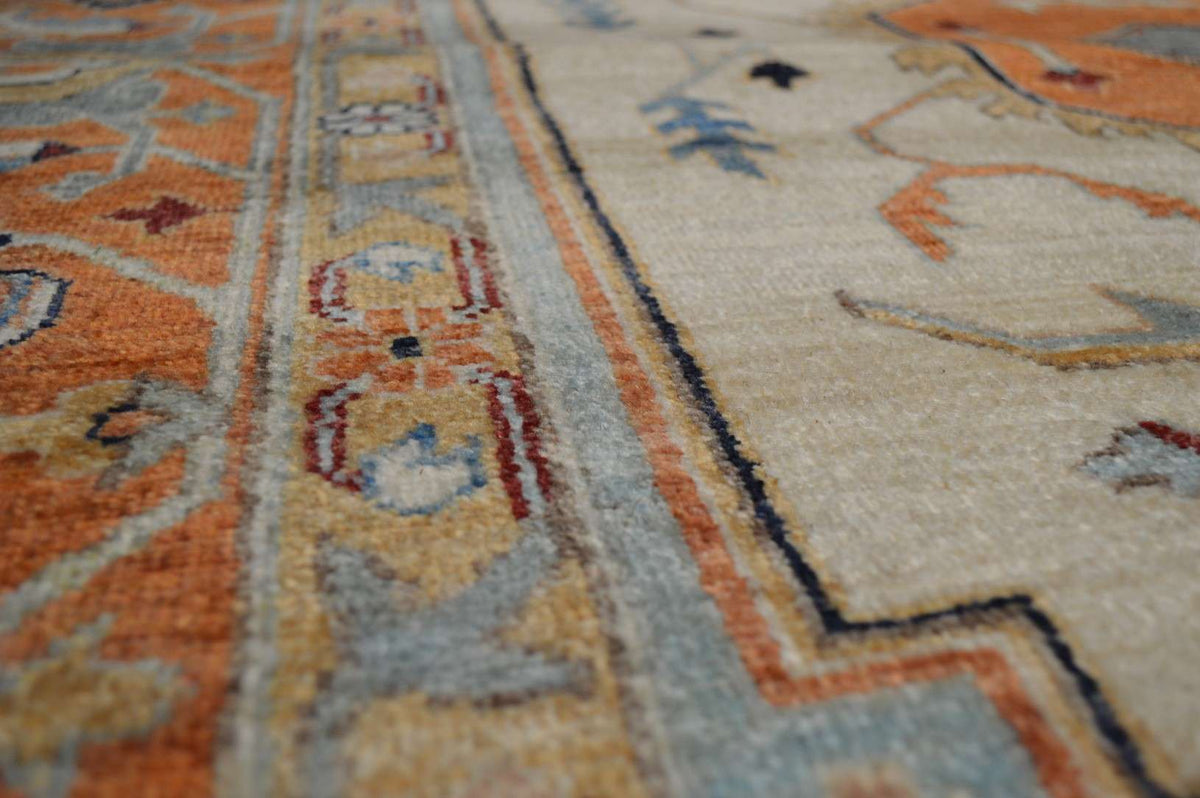 8' 2" x 9' 10" Pakistan Serapi Rug image 9