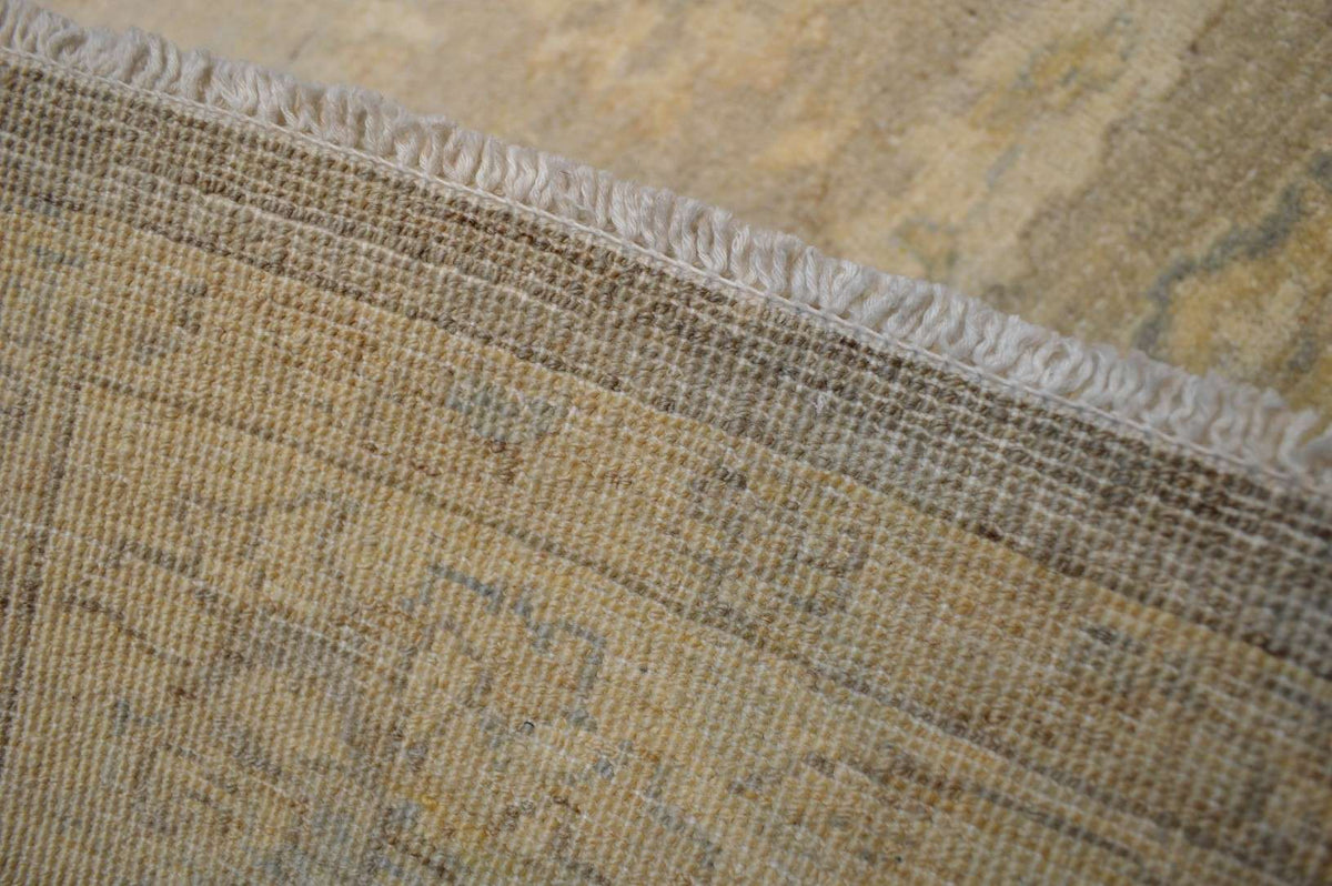 6' 0" x 8' 8" Pakistan Peshawar Rug image 4