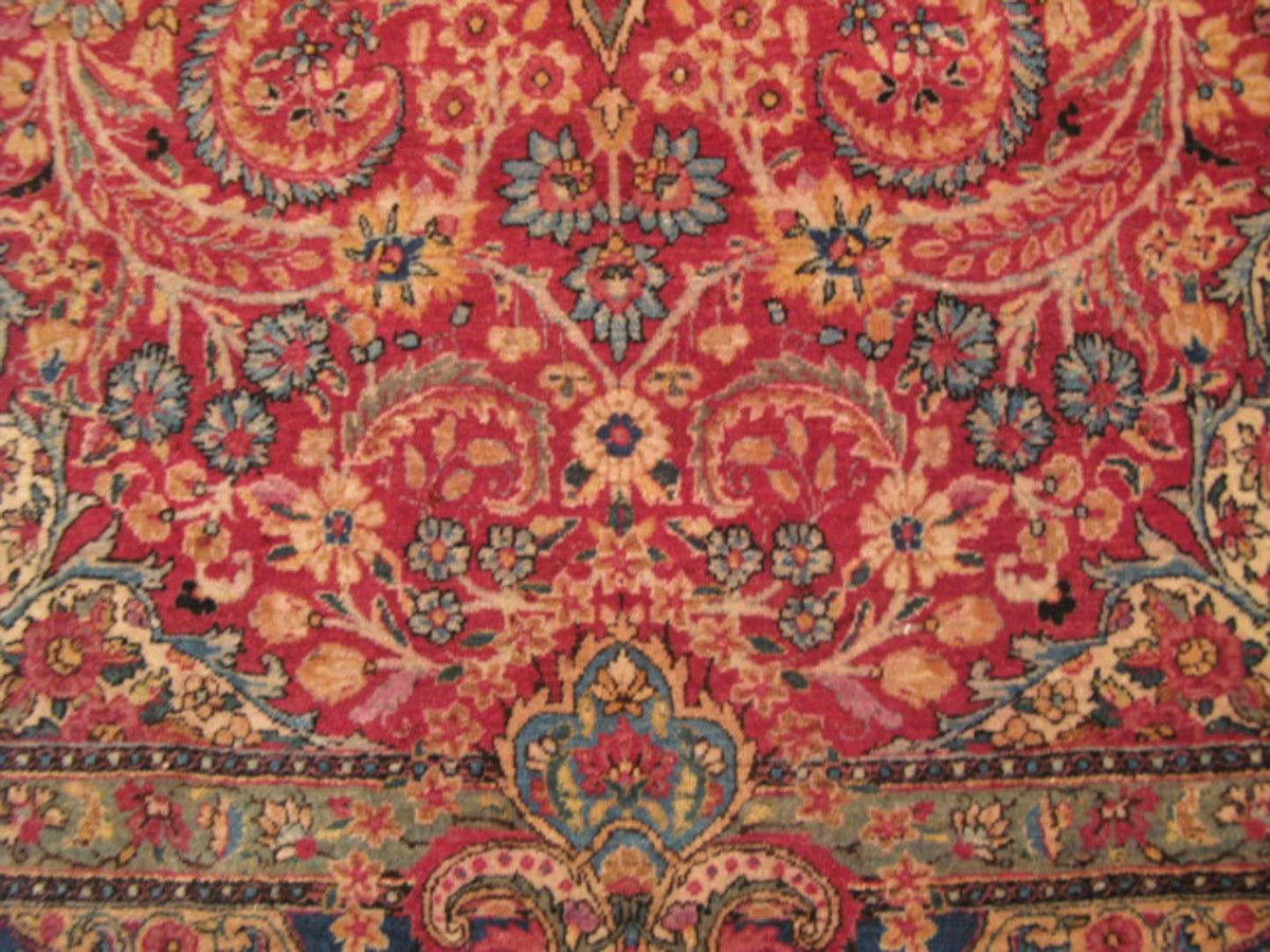 9' 2" x 13' 5" Persian Lavar Rug image 3