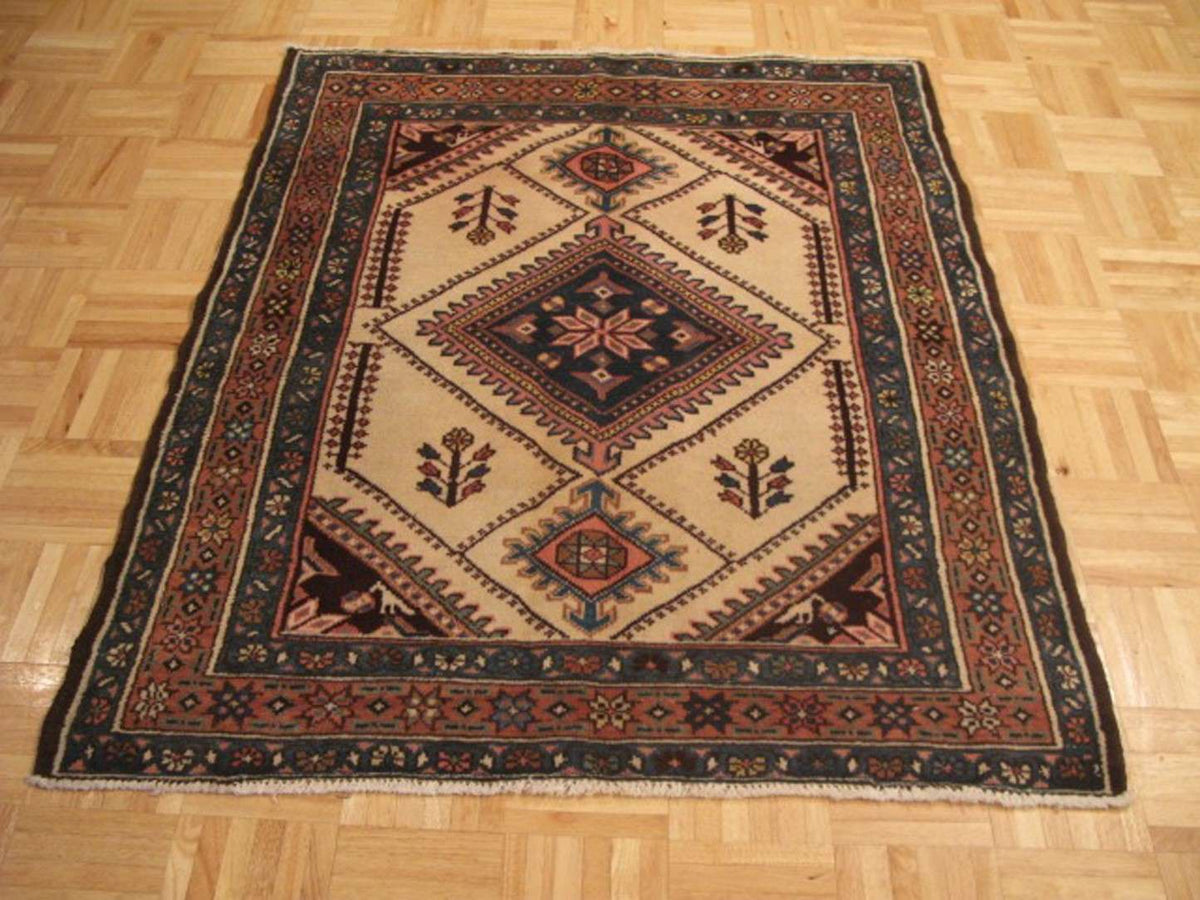 3' 6" x 4' 1" Persian Lori Rug image 1