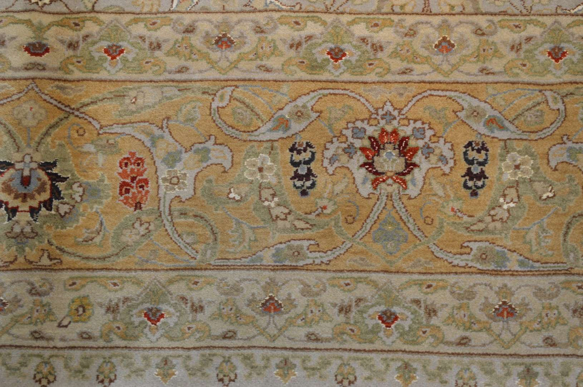 9' 0" x 11' 9" India Agra Rug image 3