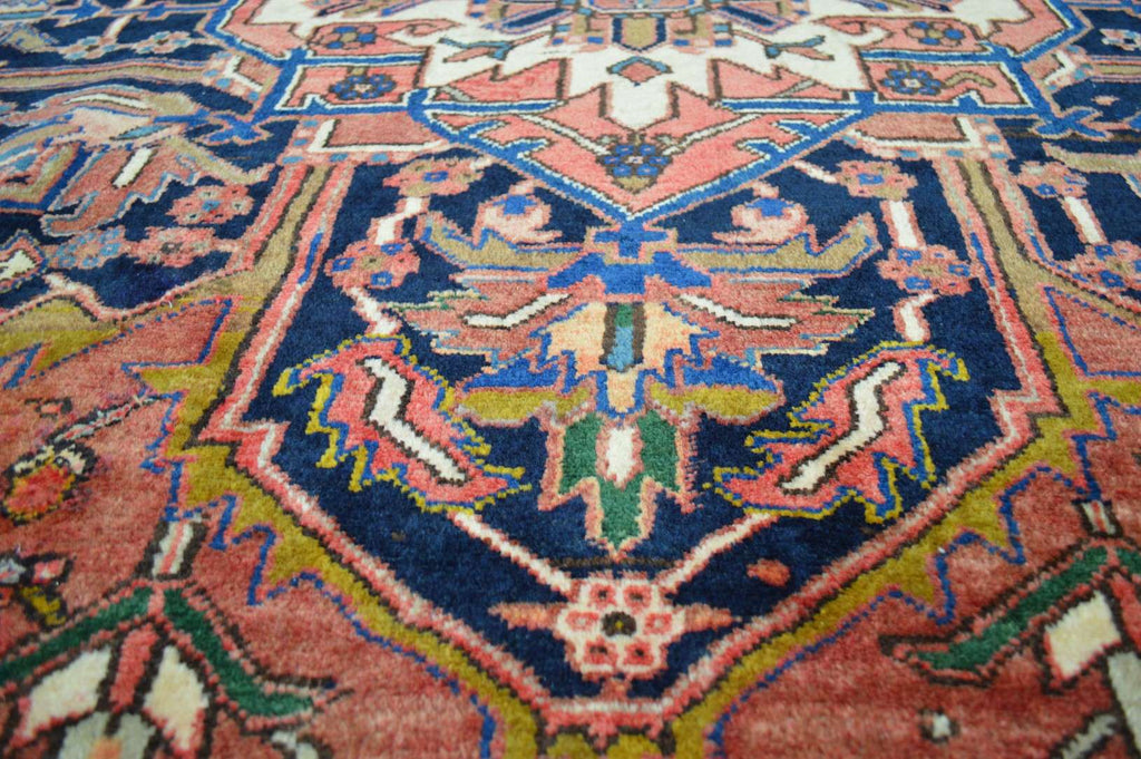 8' 0" x 10' 7" Persian Heriz Rug image 4