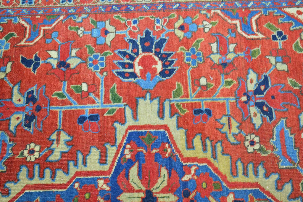 9' 1" x 11' 9" Persian Heriz Rug image 3