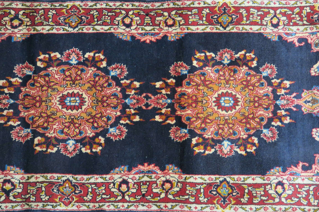 2' 2" x 5' 6" Persian Arak Rug image 1