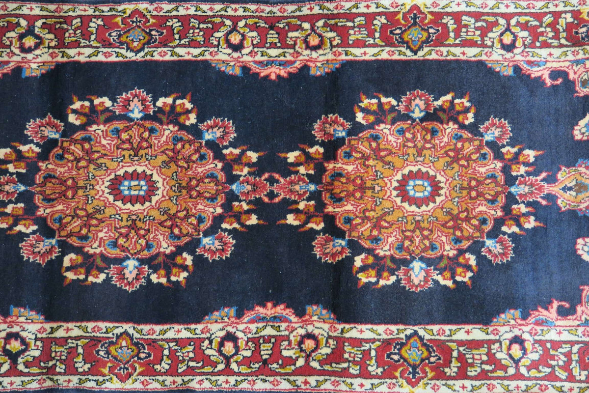 2' 2" x 5' 6" Persian Arak Rug image 1