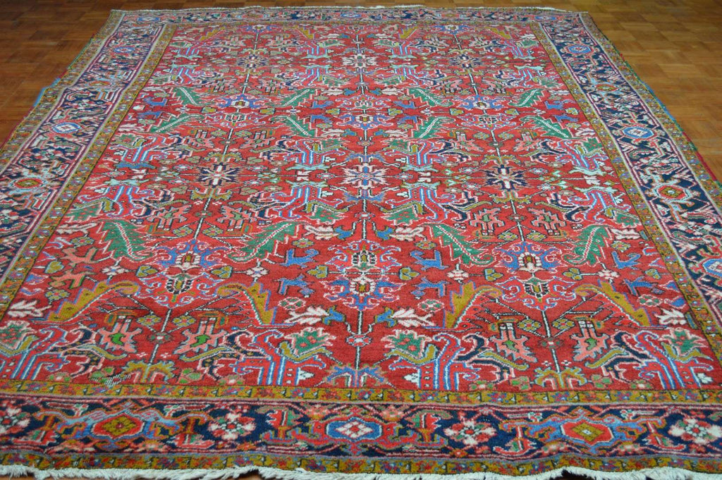 7' 7" x 10' 3" Persian Heriz Rug image 1