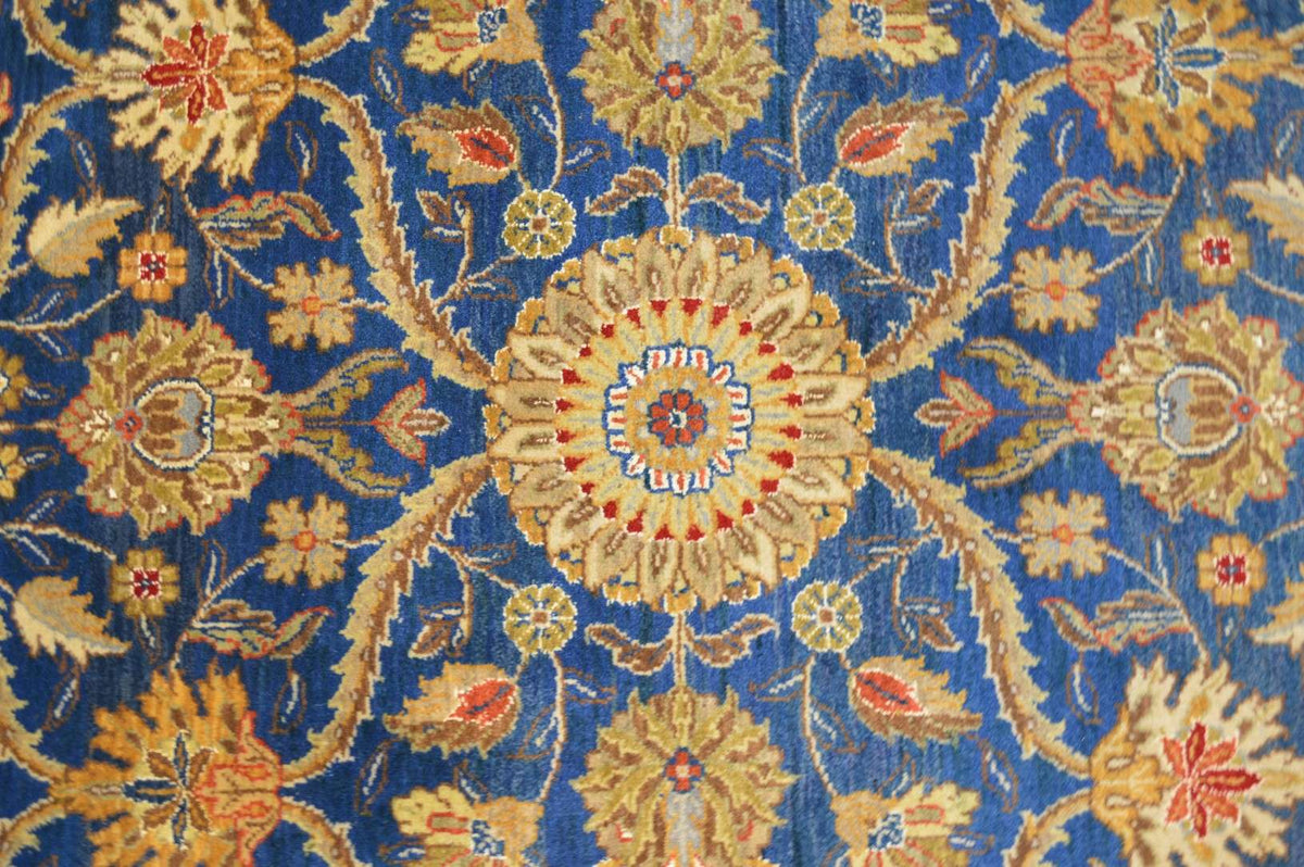 10' 0" x 14' 1" India Agra Rug image 5