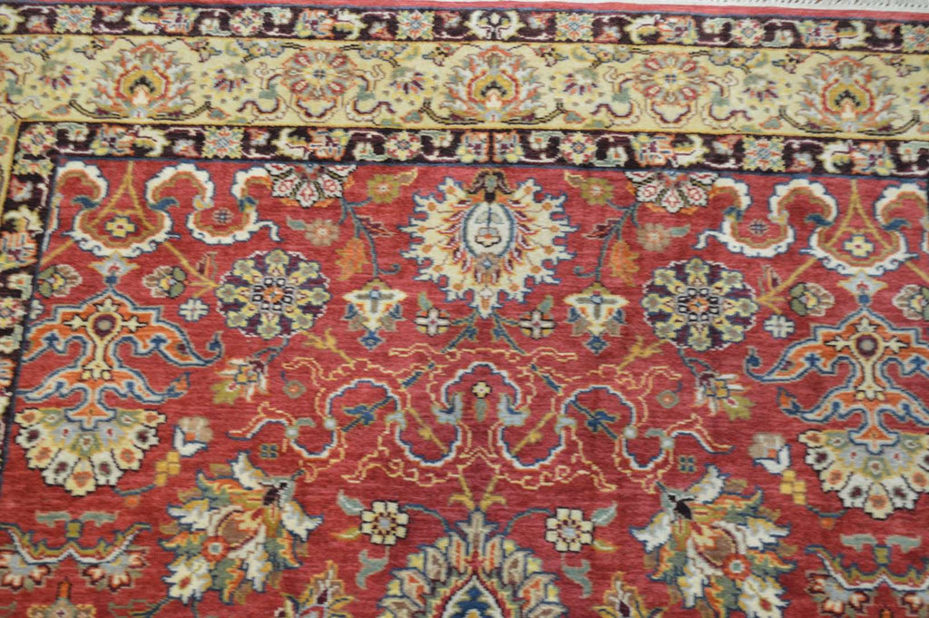 4' 1" x 6' 0" India Agra Rug image 3