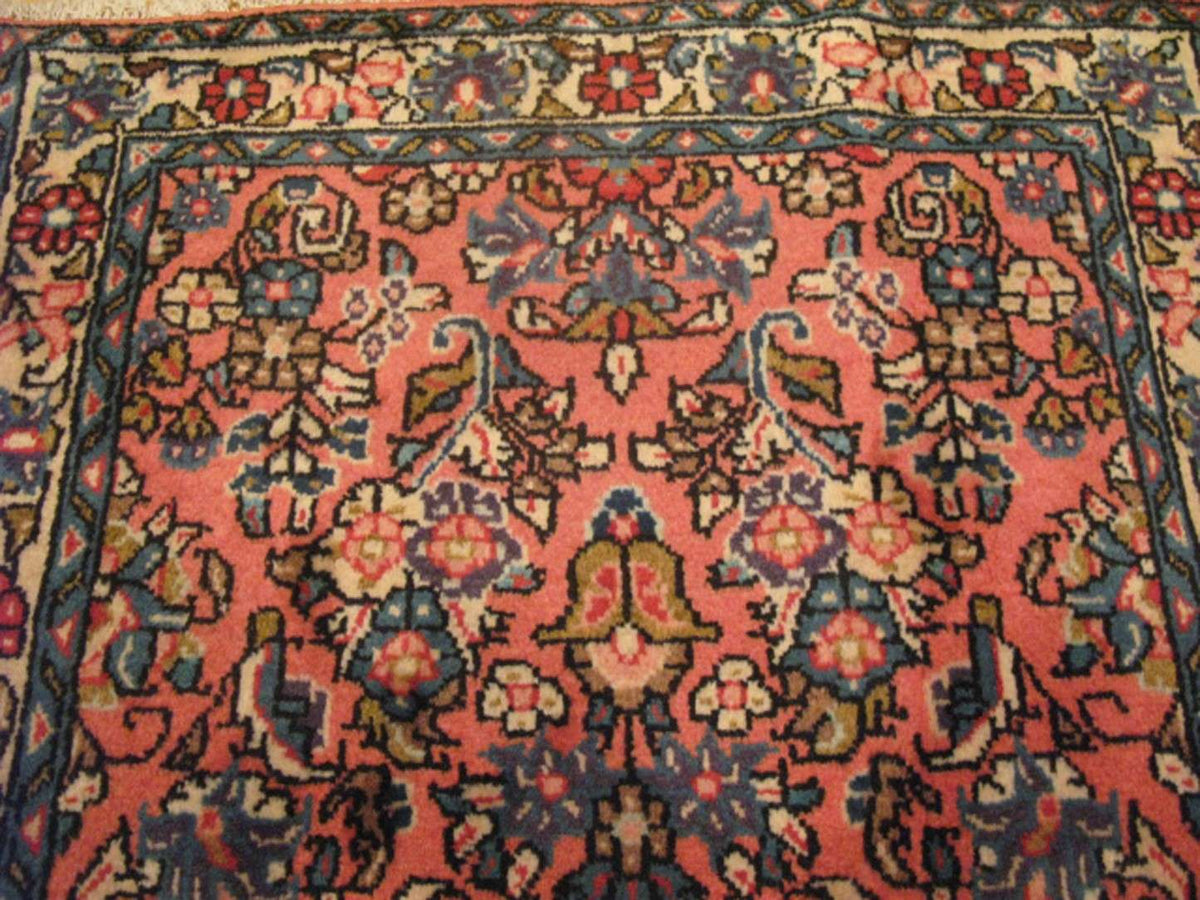 2' 2" x 4' 4" Persian Sarouk Rug image 5