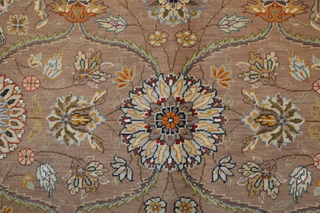 8' 9" x 12' 0" India Agra Rug image 9