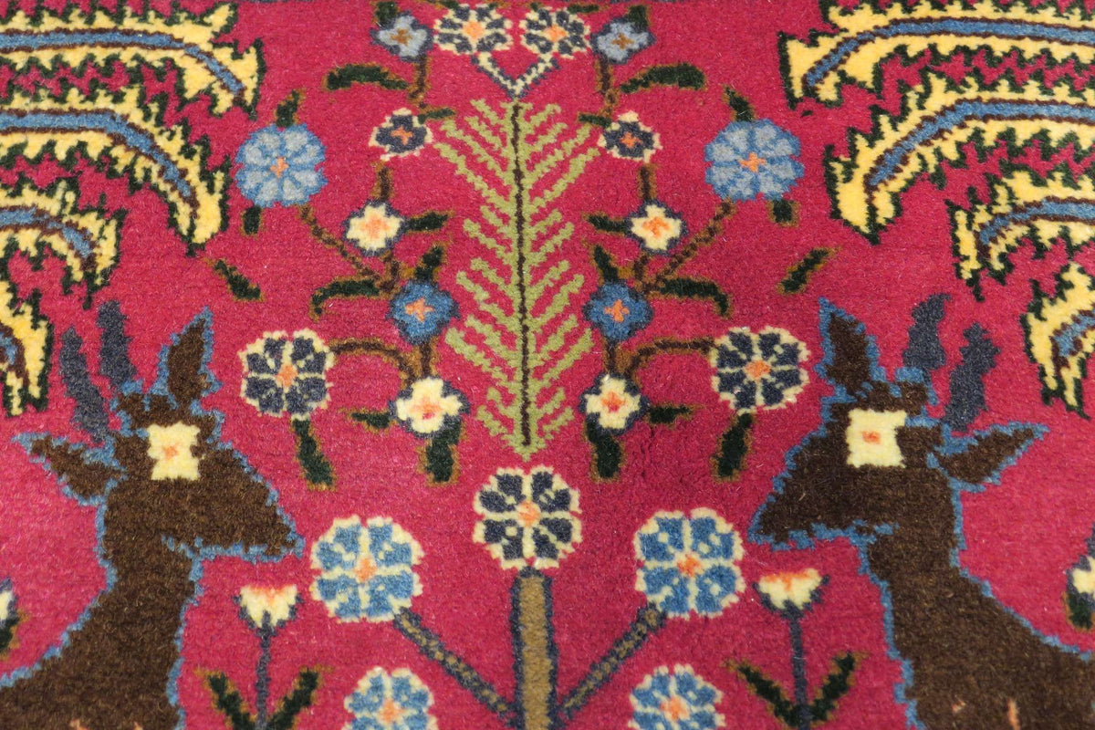 2' 9" x 1' 8" Persian Baluch Rug image 4