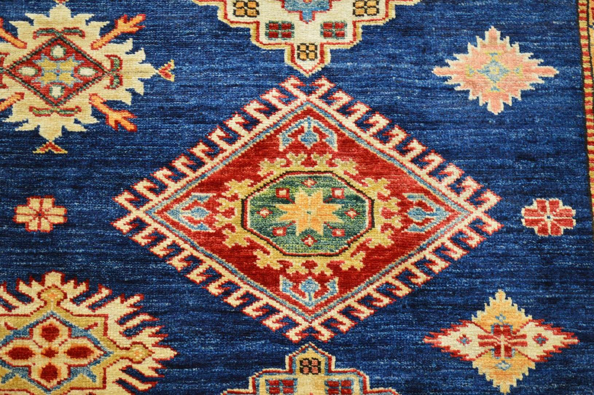 8' 10" x 11' 5" Pakistan Kazak Rug image 3
