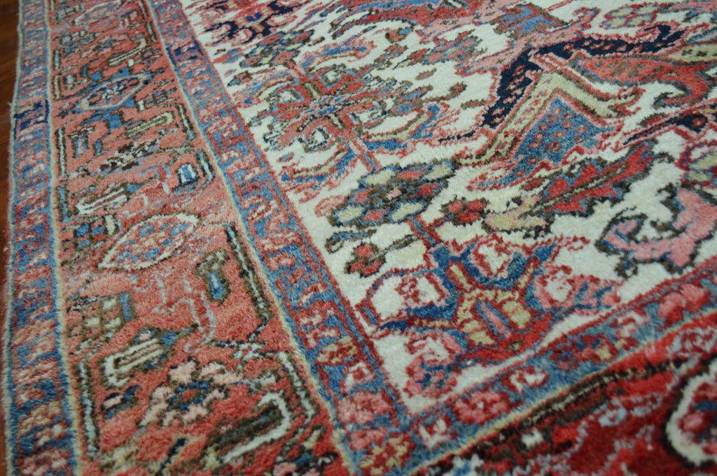 7' 4" x 8' 8" Persian Heriz Rug image 6