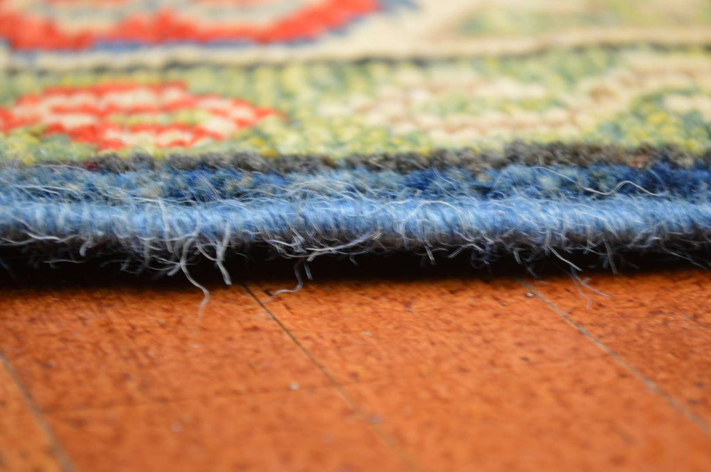 2' 8" x 6' 4" Pakistan Kazak Rug image 10