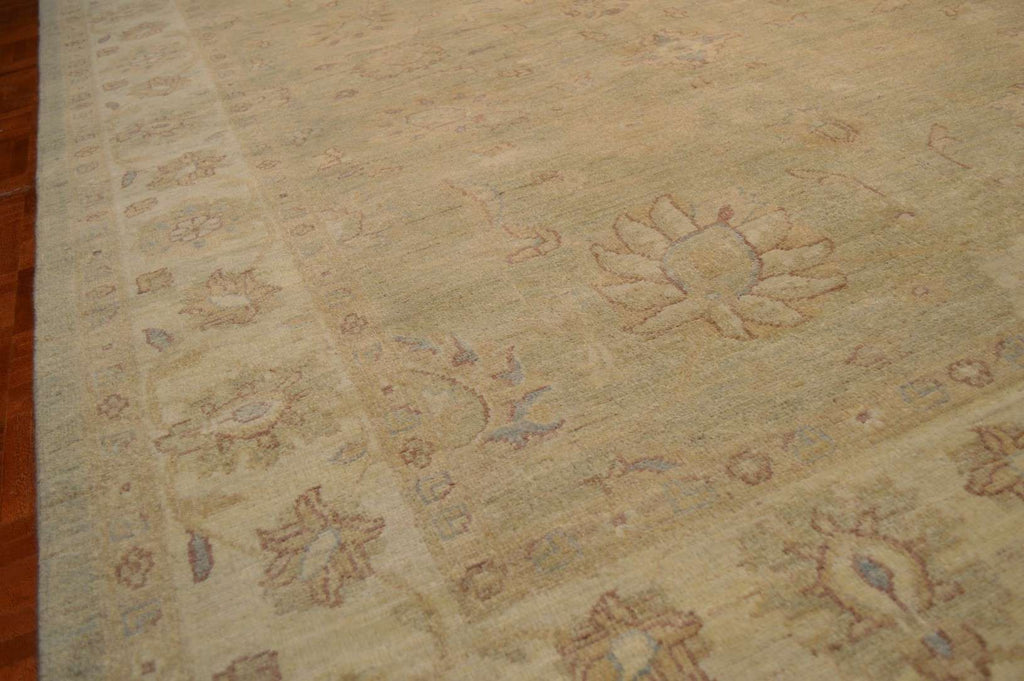 6' 0" x 8' 9" Pakistan Peshawar Rug image 5