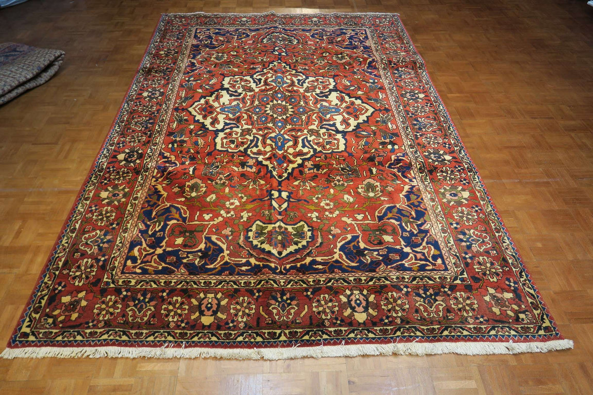 6' 9" x 10' 1" Persian Bakhtiar Rug image 5