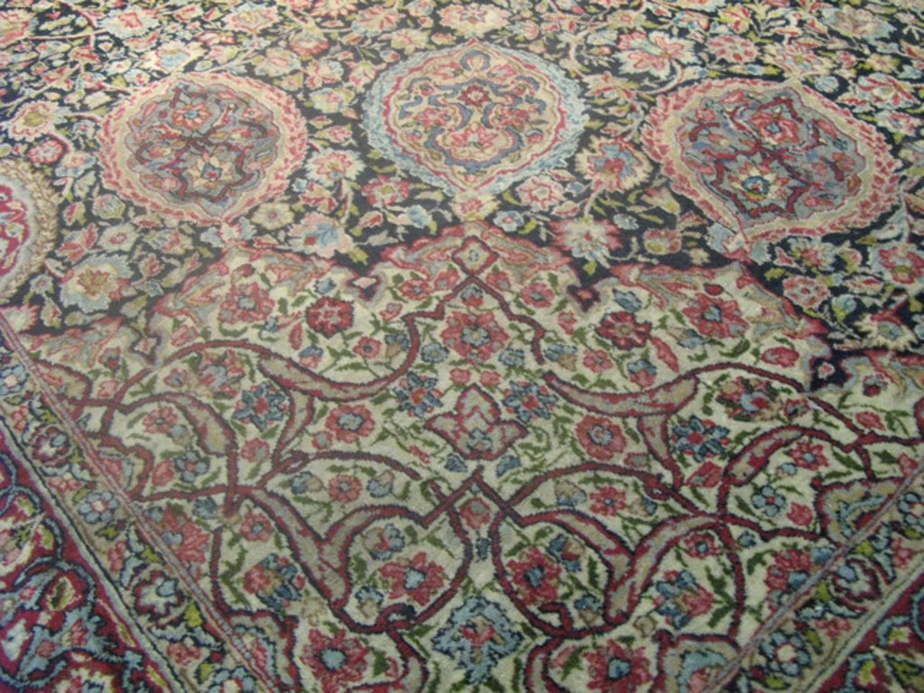 11' 5" x 17' 6" Persian Lavar Rug image 6