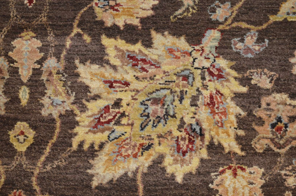 9' 2" x 12' 1" India Sultanabad Rug image 8