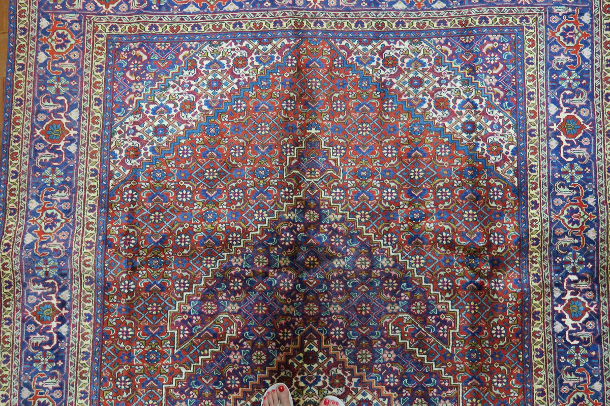 6' 4" x 9' 8" Persian Ardabil Rug image 2