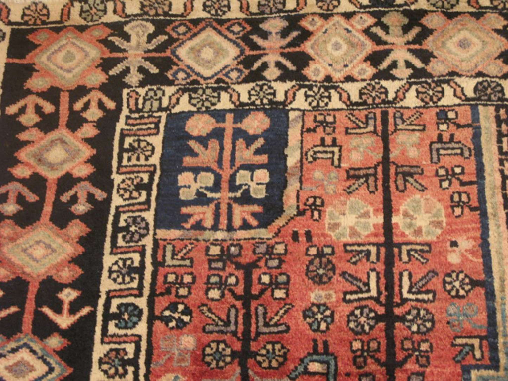 5' 5" x 10' 0" Persian Tuyserkan Rug image 4
