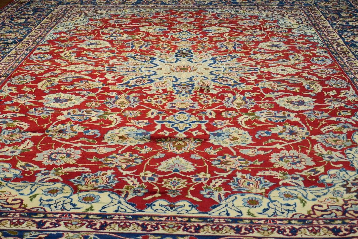 8' 7" x 12' 6" Persian Najafabad Rug image 7