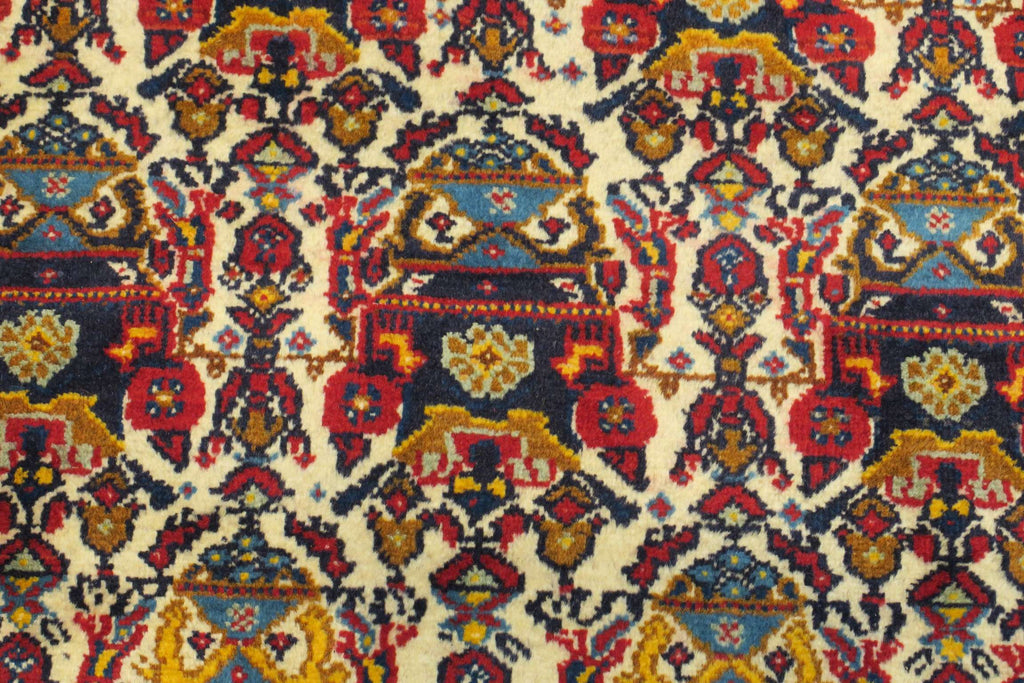3' 1" x 4' 6" Persian Abadeh Rug image 6