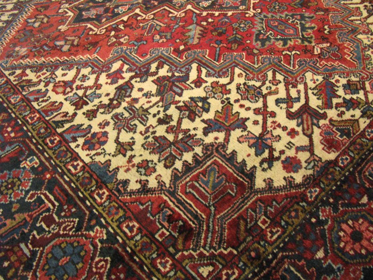 7' 5" x 8' 2" Persian Heriz Rug image 9
