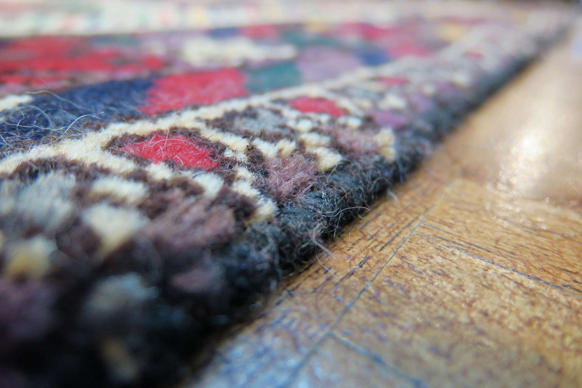 3' 9" x 5' 7" Vintage Sirjan Rug image 9