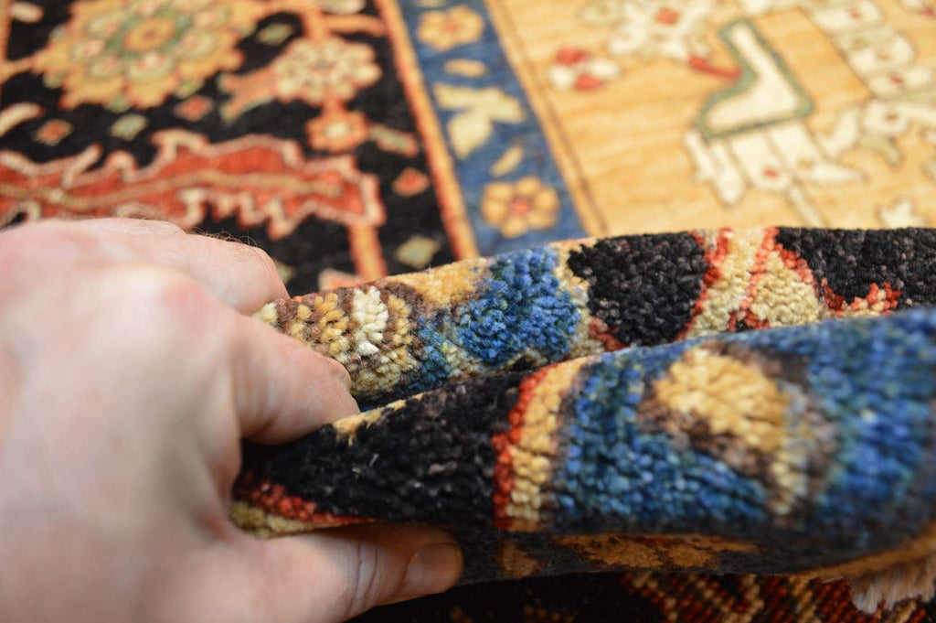 10' 1" x 13' 8" Pakistan Serapi Rug image 11