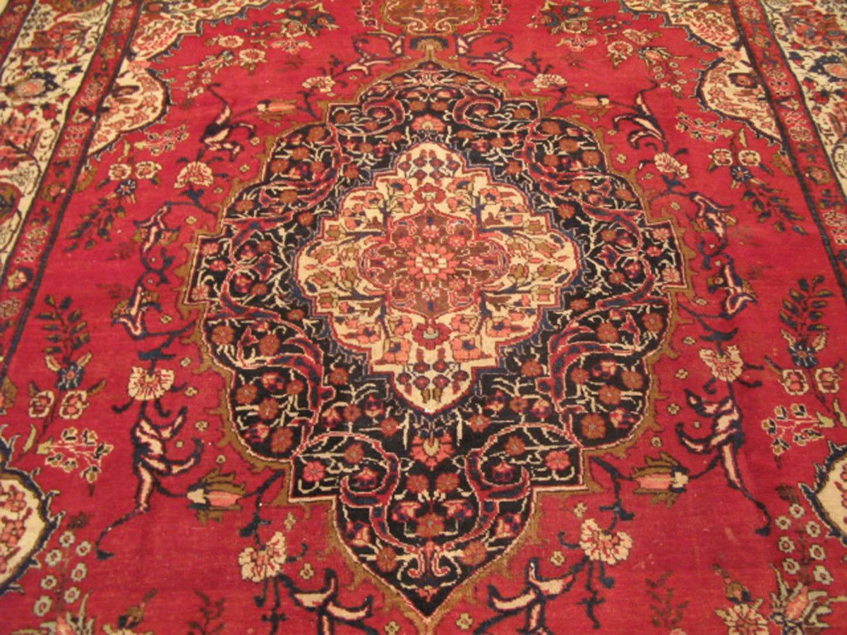 7' 8" x 11' 2" Persian Tabriz Rug image 9