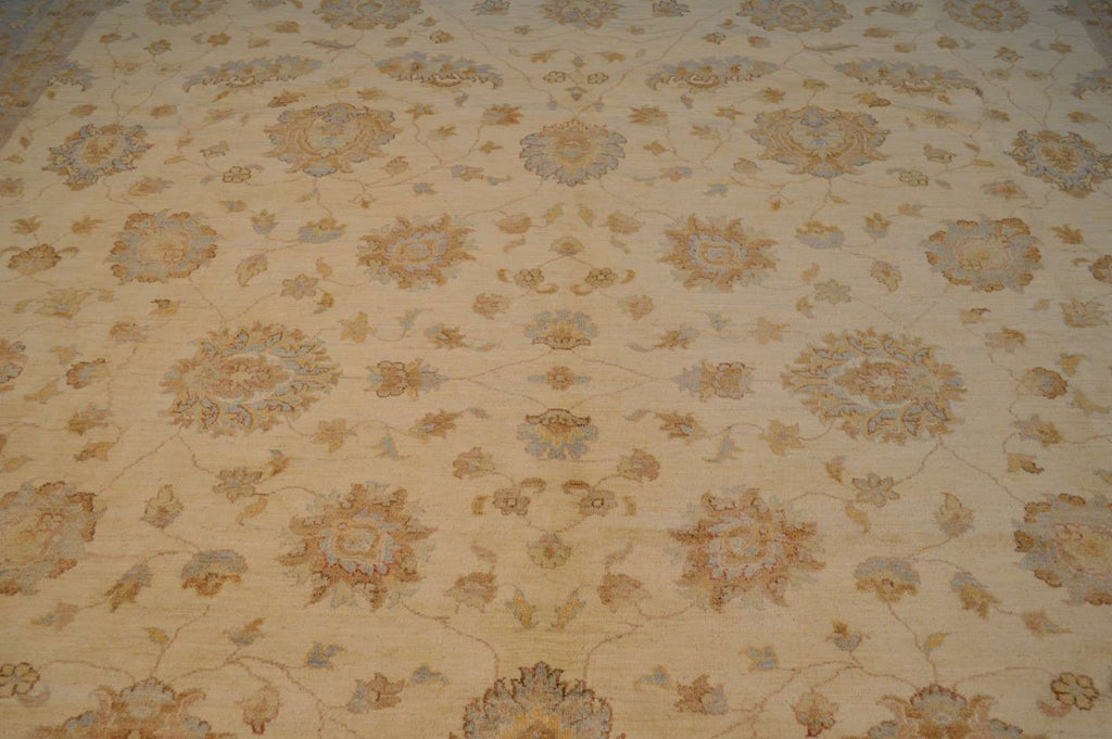 11' 10" x 15' 2" Pakistan Peshawar Rug image 3