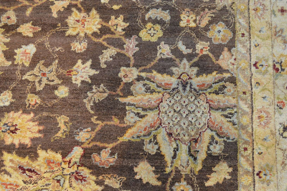 9' 0" x 12' 0" India Sultanabad Rug image 3
