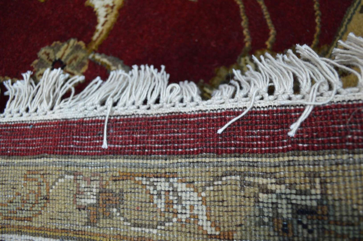 5' 9" x 9' 3" India Tabriz Rug image 12