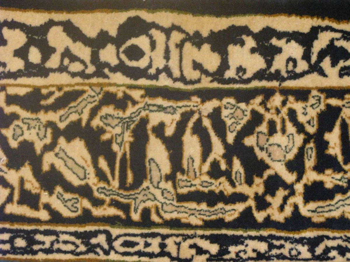 4' 8" x 8' 8" Vintage Isfahan Rug image 10