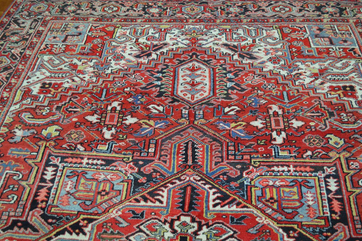 8' 3" x 11' 8" Persian Heriz Rug image 5