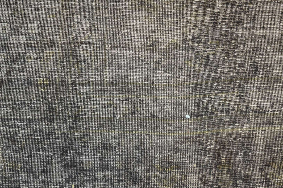 8' 0" x 10' 8" Pakistan Vintage Rug image 9