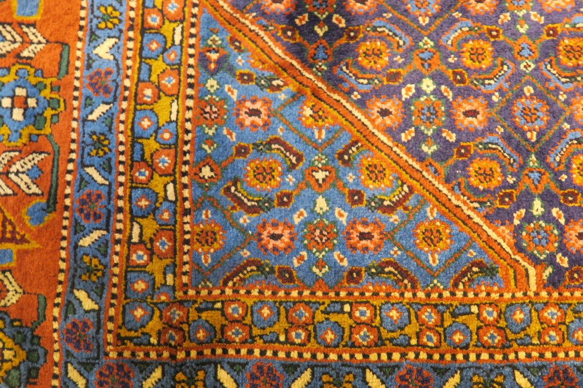 5' 7" x 8' 5" Persian Ardabil Rug image 9