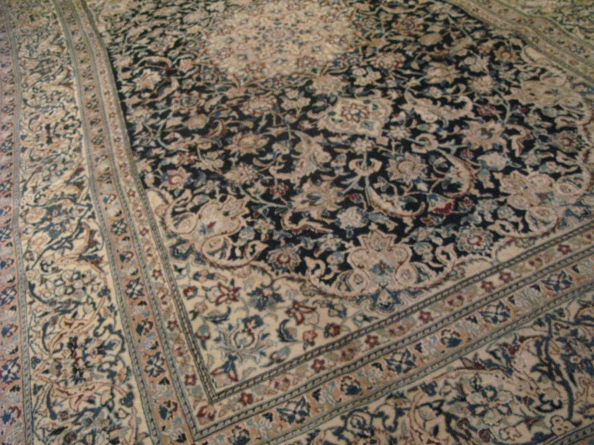 5' 2" x 9' 0" Persian Nain Rug image 3