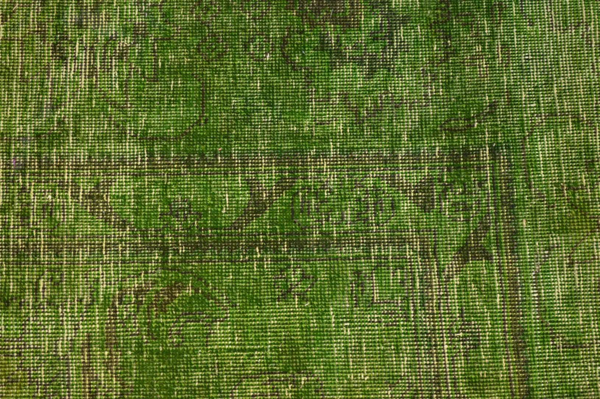 8' 8" x 10' 4" Pakistan Vintage Rug image 1