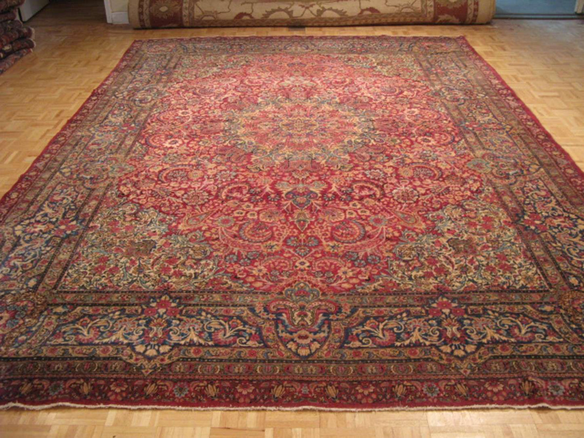 9' 2" x 13' 5" Persian Lavar Rug image 1
