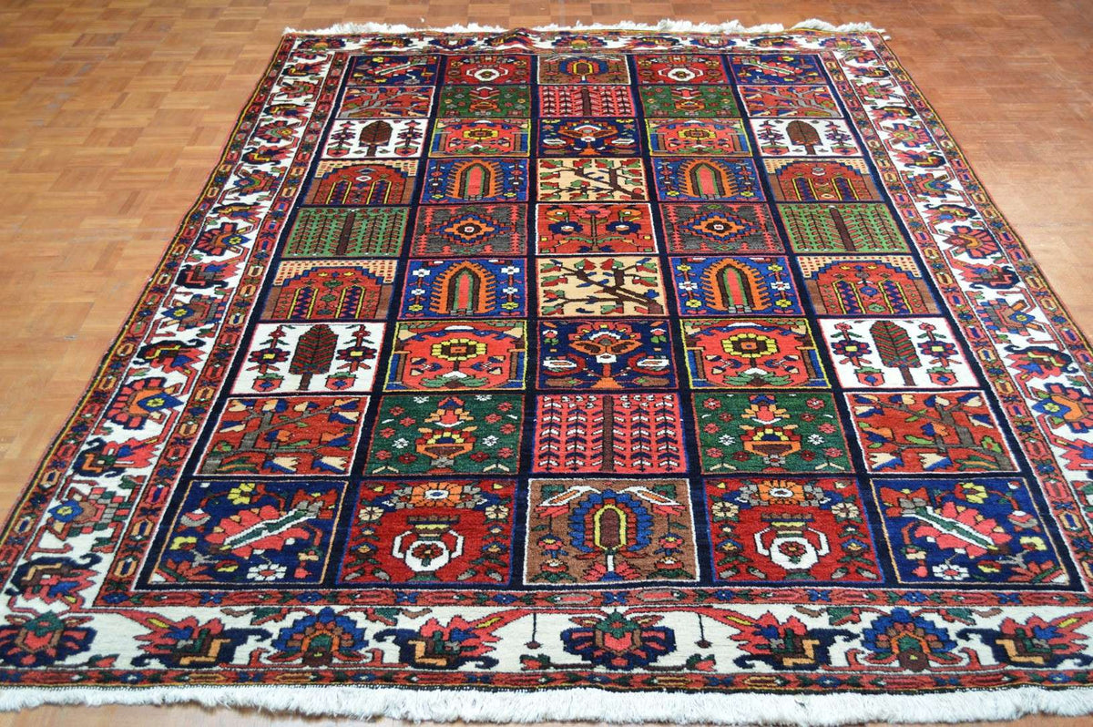 7' 0" x 10' 5" Persian Bakhtiari Rug image 1