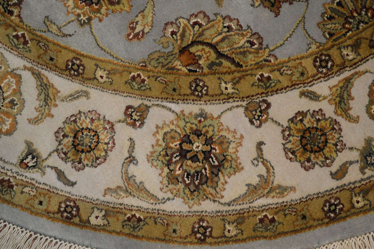 5' 8" x 5' 8" India Jaipur Round Rug image 5