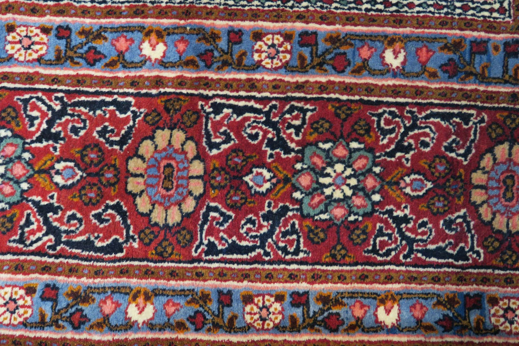 6' 9" x 10' 2" Persian Moud Rug image 4