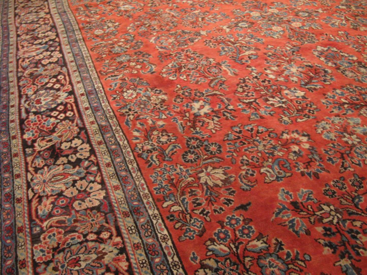 8' 9" x 12' 7" Persian Sarouk Rug image 3
