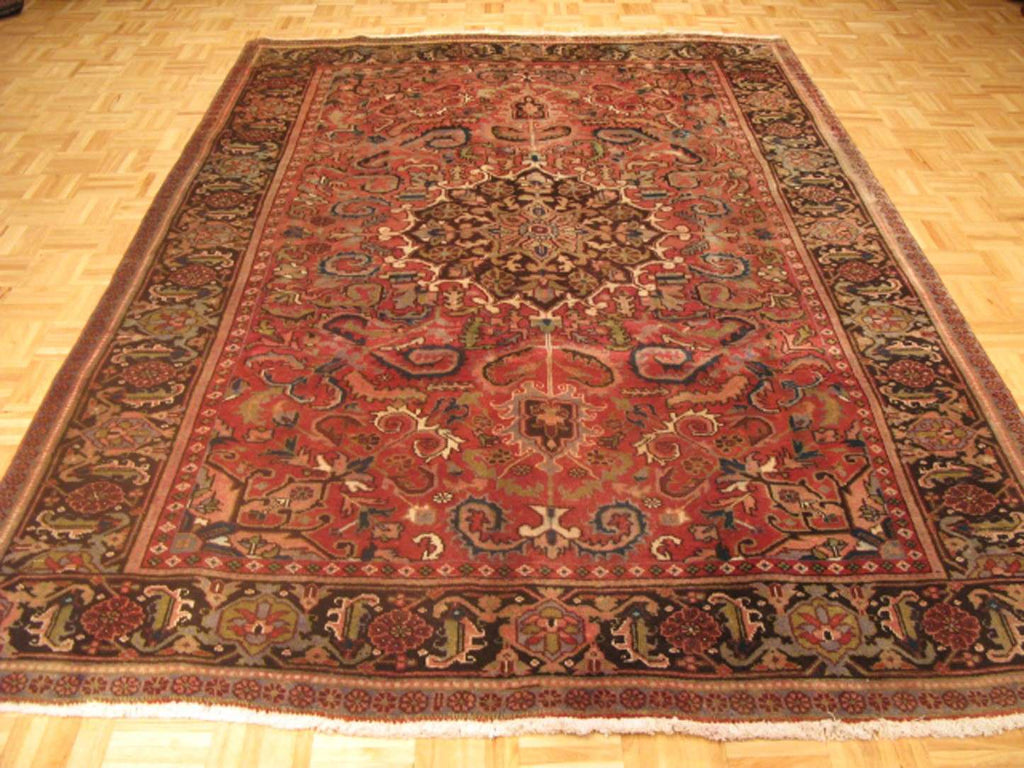 6' 9" x 9' 8" Persian Heriz Rug image 1