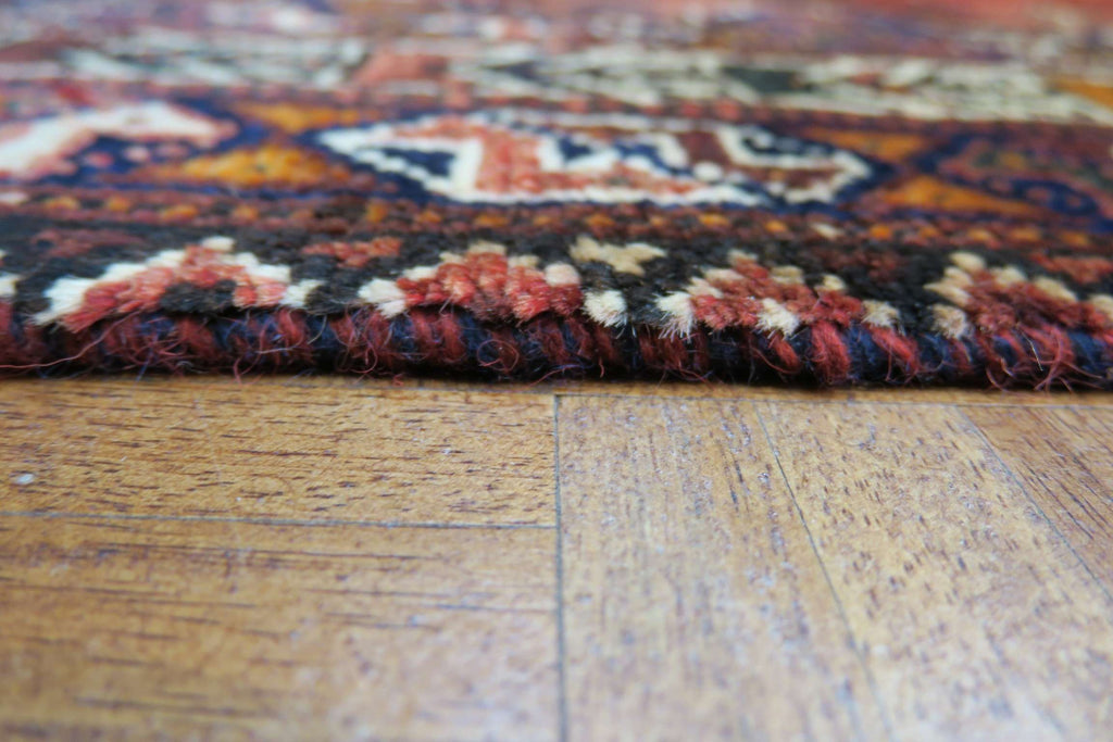 6' 9" x 7' 8" Persian Shiraz Rug image 10